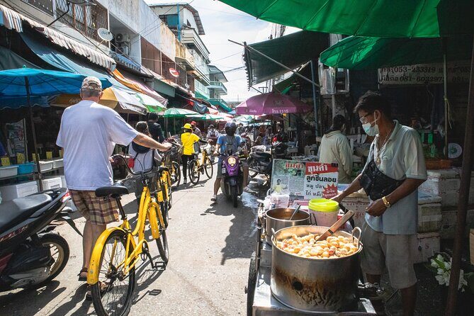 Authentic Chiang Mai 4-Hour Bicycle Tour with Northern Food - Price and value: what $70 buys you in practice