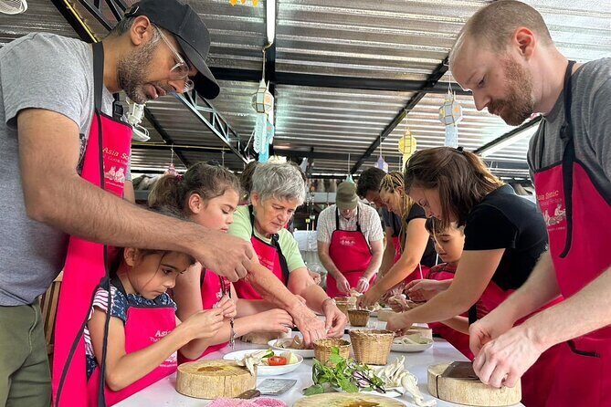 Authentic Thai Cooking Class and Farm Visit in Chiang Mai - Cooking in an Open-Air Kitchen (and Eating in a Bamboo Hut)