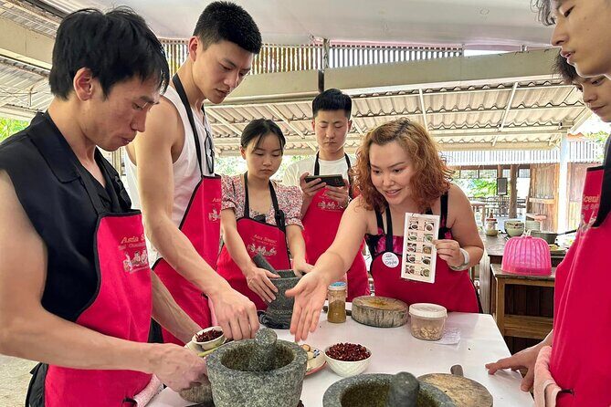 Authentic Thai Cooking Class and Farm Visit in Chiang Mai - Small-Group Attention and Chef Energy