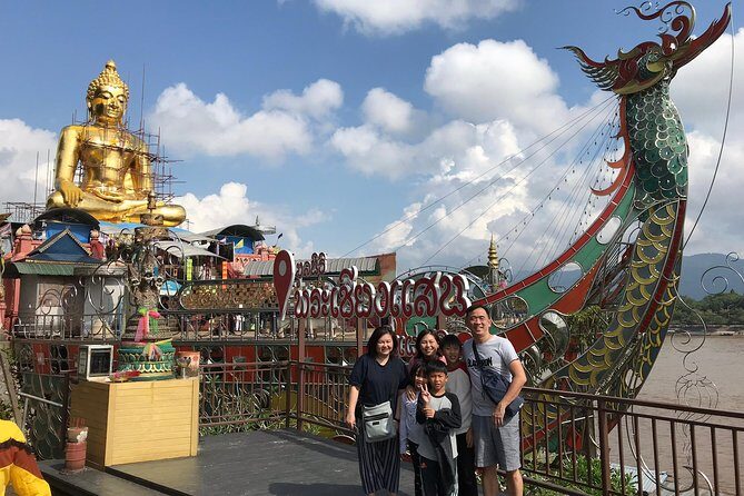 Best 2-Day: Explore Chiang Rai Landmarks from Chiang Mai, Private Trip - Day 1: Wat Rong Khun Morning to Evening Flow