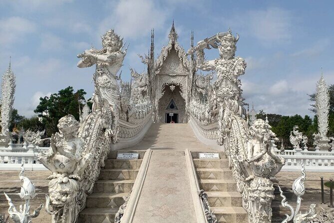 Best Places in Chiang Rai White, Blue, Big Buddha, Tea Plantation - The temple trio: why this combo is worth a day trip