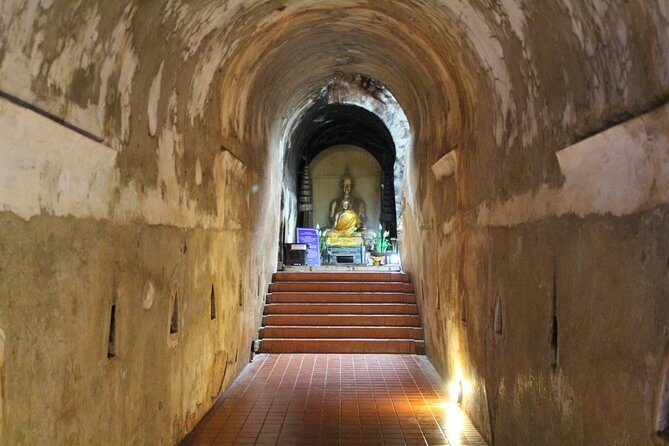 Best seller!! Amazing Night tour, Doi Suthep + Wat umong - Top Must visit! - Timing Reality Check: Sunset Lighting vs. Too-Quick Night Stops