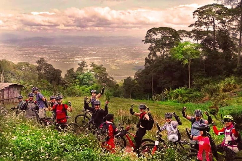 Chiang Mai: 20km Downhill Mountain Biking Challenge Suthep M - Safety first, but not boring: what’s actually provided