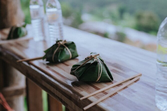 Chiang Mai 4 in 1 : 2 days - 1 Nights. Elephants Camp + Adventure - Bamboo Rafting, Canoes, and Jungle Nature Play