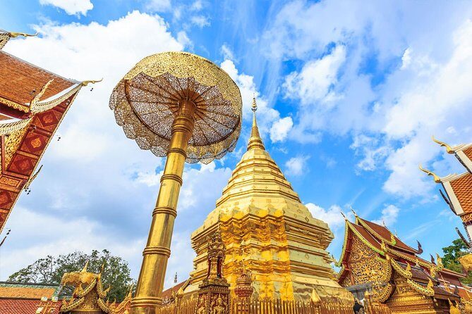 Chiang Mai Best City Tour with Doi Suthep & Iconic Temples - Stop 1: Wat Chedi Luang Varavihara and the story of the broken pagoda
