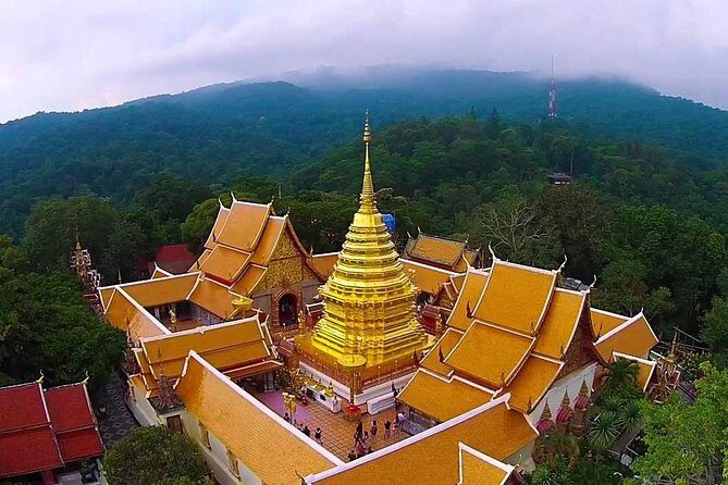 Chiang Mai Best City Tour with Doi Suthep, Pha Lat & Chedi Luang - Pickup, air-conditioning, and the comfort factor that actually matters