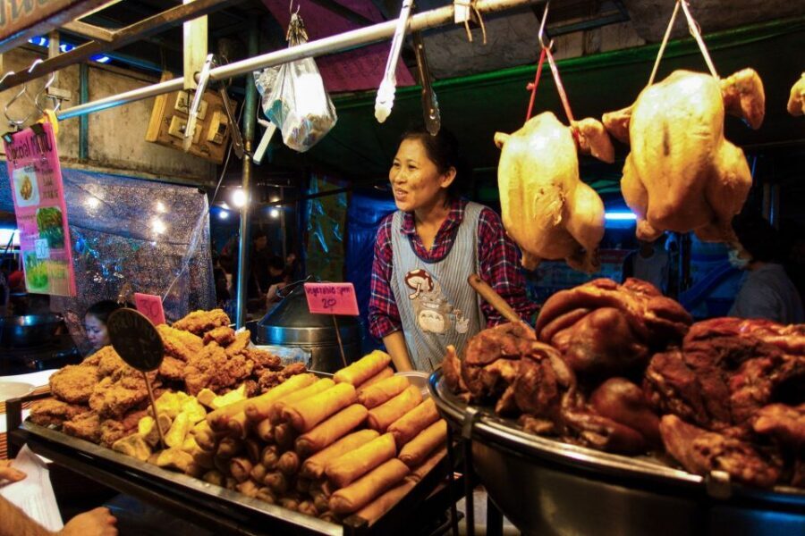 Chiang Mai: Chiang Mai Bar Hopping Guided Night Tour - How the 4-hour loop really plays out