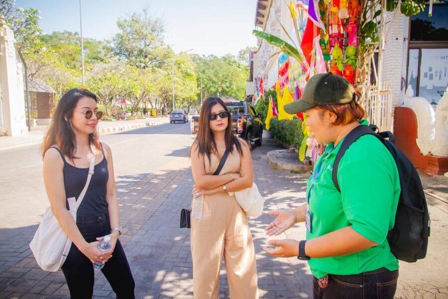 Chiang Mai: Chiang Mai Old City Twilight Walking Tour - Wat Chedi Luang: the chedi setting and why the guide’s stories matter