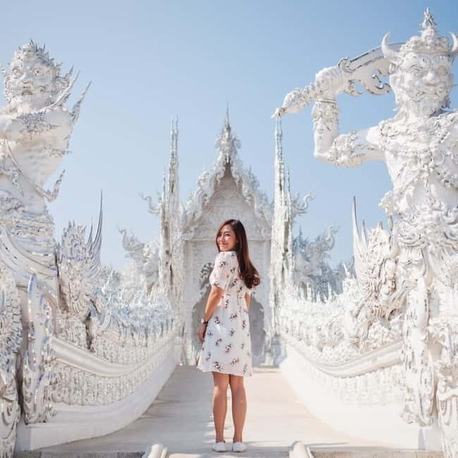 Chiang Mai: Chiang Rai Famous Temples & Hot Springs Day Trip - Mae Kachan Hot Spring and hill tribe/Long Neck Village stop