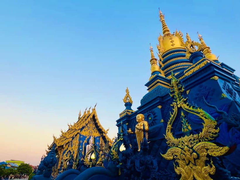 Chiang Mai: Chiang Rai Highlights in One Day - Baan Dam (Black House) or Red Temple Big Buddha: Pick the Version That Fits