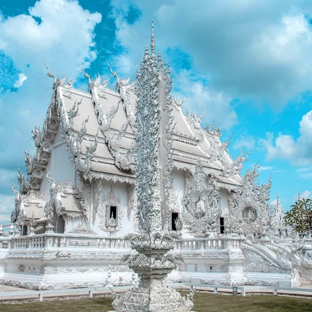 Chiang Mai: Chiang Rai Temples & Black House Discovery Tour - Baan Dam (Black House): When Dark Architecture Meets Thai Contemporary Art