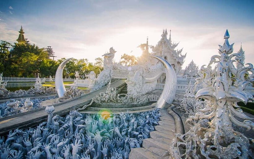 Chiang Mai: Chiang Rai Temples, Golden Triangle & Boat Tour - Pickup in Chiang Mai: The 7 a.m. Start and Road Reality