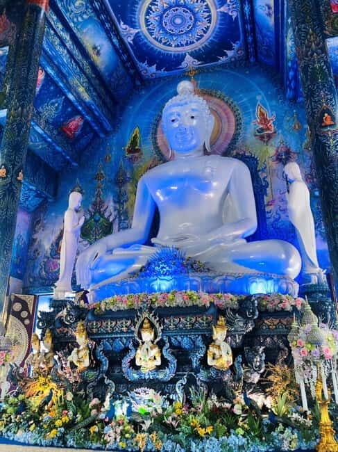 Chiang Mai: Chiang Rai White, Blue & Black Temples Day Tour - Temple Etiquette: Dress Rules That Can Save Your Day