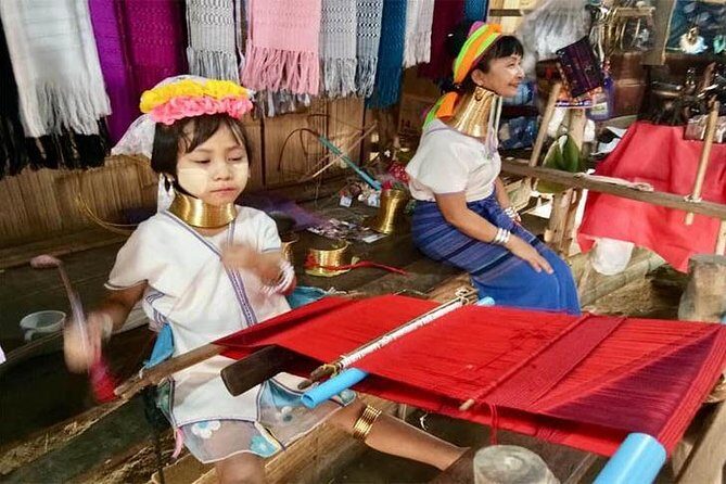 Chiang Mai-Chiang Rai: White Temple-Black Museum-Blue Temple - Chiang Rai time on the ground: use the 6 hours wisely
