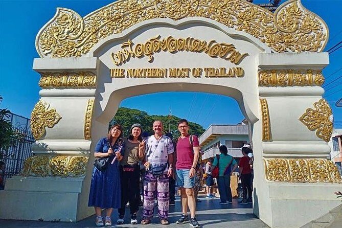 Chiang Mai-Chiang Rai:White+Black+Blue Temple+Golden Triangle+Boat Trip - Golden Triangle: where Ruak and Mekong meet