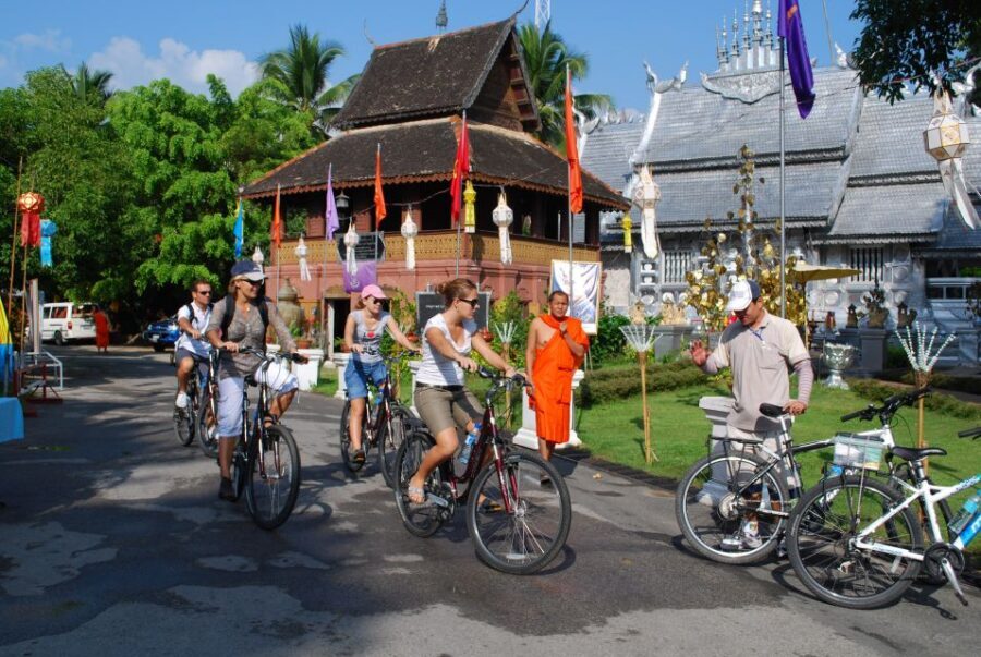 Chiang Mai City Culture Bicycle Ride - Why cycling Chiang Mai’s old center beats walking