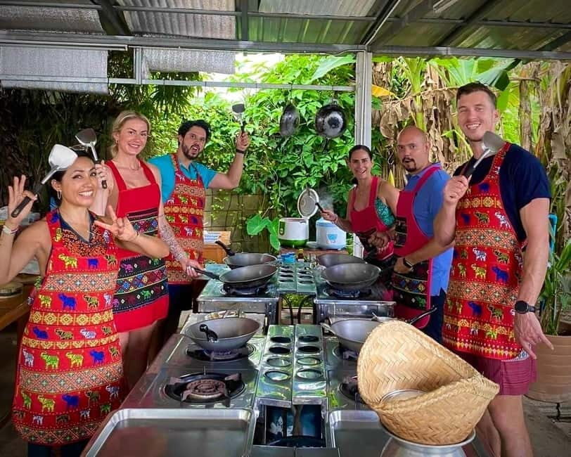 Chiang Mai: Cooking Class, Market & Thai Herbs Garden Tour - Cooking in an Organic Kitchen Garden, Then Eating Thai-Style