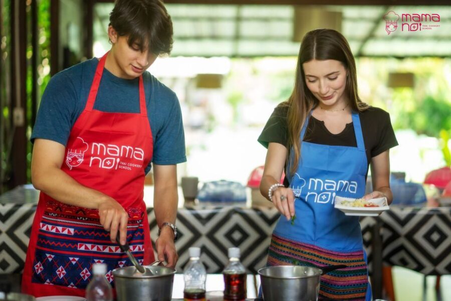 Chiang Mai: Cooking Class with Organic Farm at Mama Noi - Cooking hands-on: five dishes, your own station, real technique