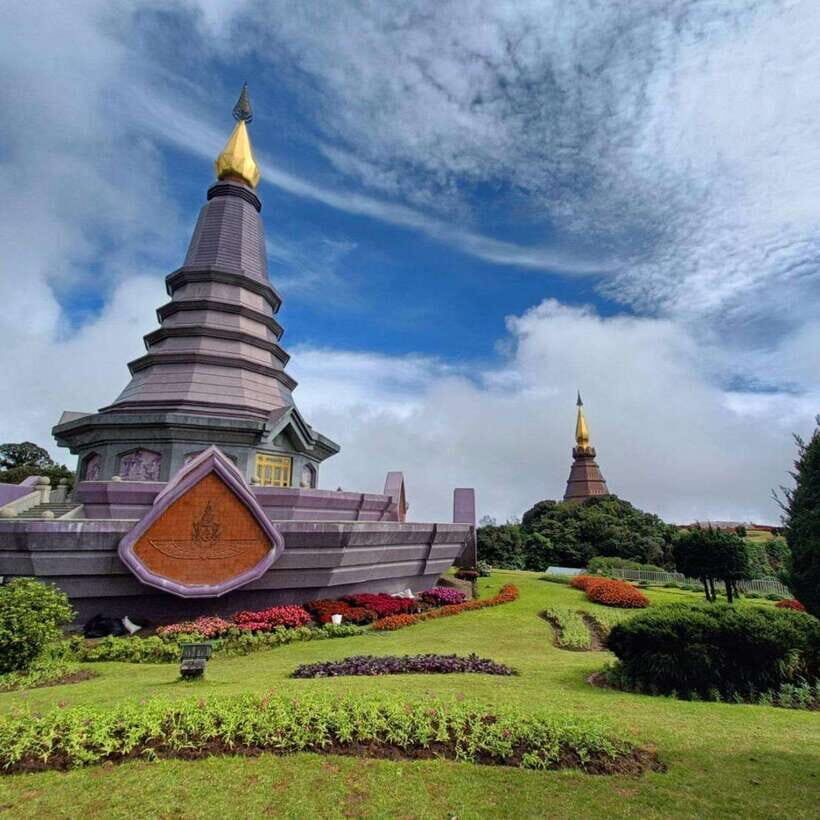 Chiang Mai: Doi Inthanon National Park & Waterfall Day Tour - Twin pagodas of the King and Queen: gardens plus viewpoints