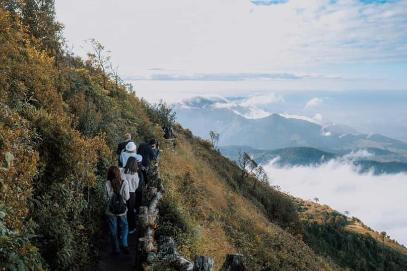 Chiang Mai: Doi Inthanon Park and Kew Mae Pan 2-Hour Hike - How the morning pickup sets your pace
