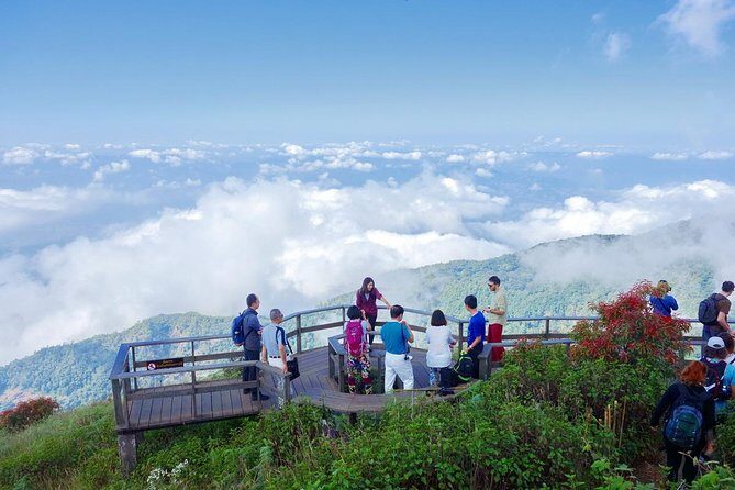 CHIANG MAI: Doi Inthanon-Trekking Keiw Mae Pan-Waterfall-Lunch - Doi Inthanon stop: highest peak views plus King and Queen pagodas