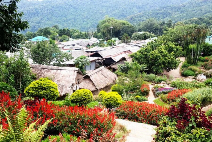 Chiang Mai: Doi Suthep and Hmong Village Half-Day Tour - Morning Pickups and Air-Conditioned Comfort in Chiang Mai