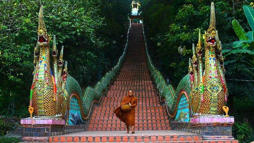 Chiang Mai: Doi Suthep and Wat Pha Lat Temple Evening Tour - Doi Suthep (Wat Phra That): golden chedi, stairs, and the real view of Chiang Mai