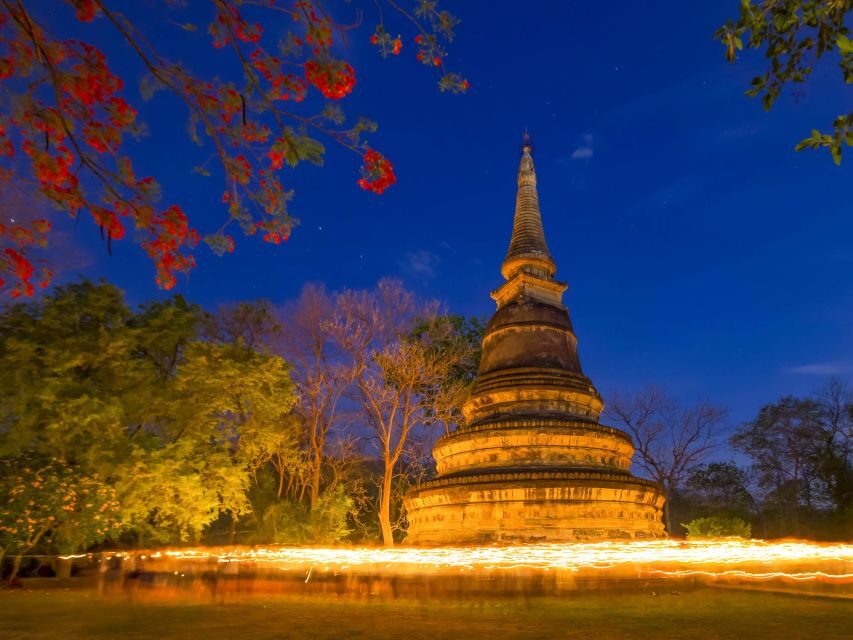 Chiang Mai: Doi Suthep and Wat Umong Enchanting Evening Tour - Guides, pacing, and why small-group matters