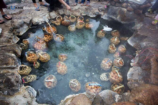 Chiang Mai Exotic Excursion Unseen Miracle of Faith To Pupadang Lampang Temple - Stop 2: Wat Phra Bat Pupha Daeng Hill Stairs and Prosperity Prayers