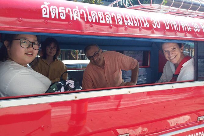 Chiang mai Foodies and Historic Walk - The included dinner rhythm: coffee and a Thai restaurant meal
