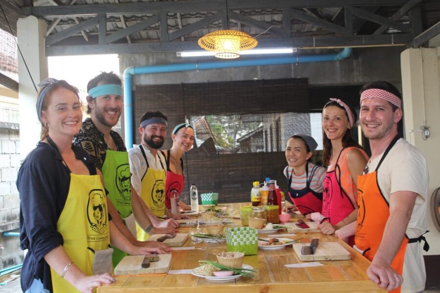 Chiang Mai: Half Day Evening Cooking Class with Market Tour - Price and value: why $35 for 4 hours can be a smart buy
