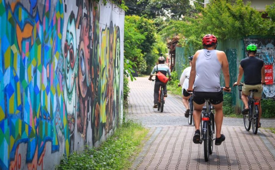 Chiang Mai: Half-Day Old Town Cycling Tour - The Bike Ride Itself: Flat Pace, Real Streets, Follow the Lead