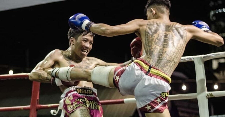 Chiang Mai: Kalare Night Bazaar Boxing Stadium Muay Thai - Wai khru ram muay: the pre-fight ritual that makes the night feel authentic