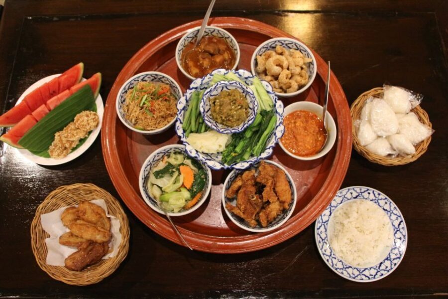 Chiang Mai: Khan Toke Traditional Meal & Dancing Performance - Khantoke Dinner With Dancing: The Chiang Mai Evening That Actually Feels Local