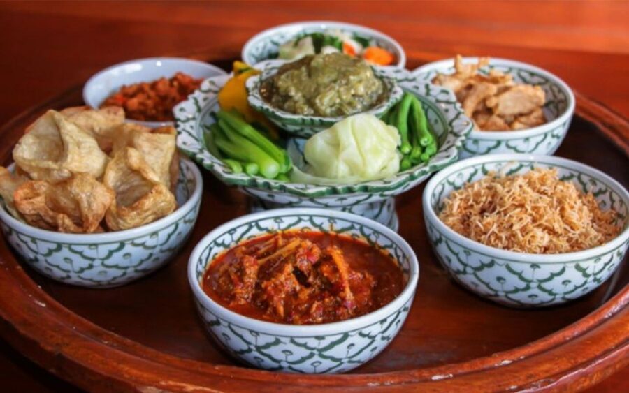 Chiang Mai: Khantoke Dinner with Traditional Performance - Timing and Transfers: How Not to Waste Your Evening