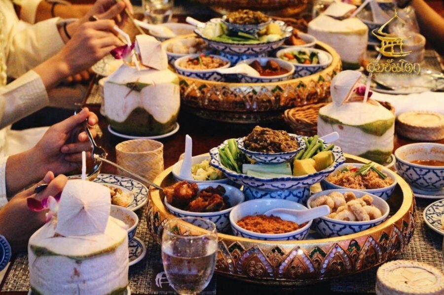 Chiang Mai: Khum Khantoke Northern Thai Cuisine and Show - Who should book Khum Khantoke, and who should skip it