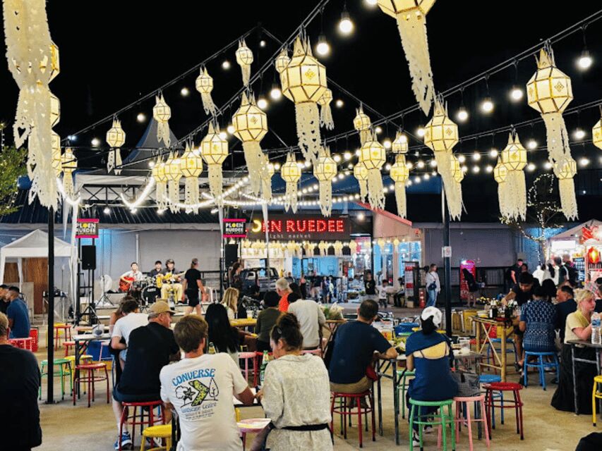 Chiang Mai: Ladyboy Cabaret Show with Dinner and Drinks - Dinner and Drinks Included: What That Means for Value