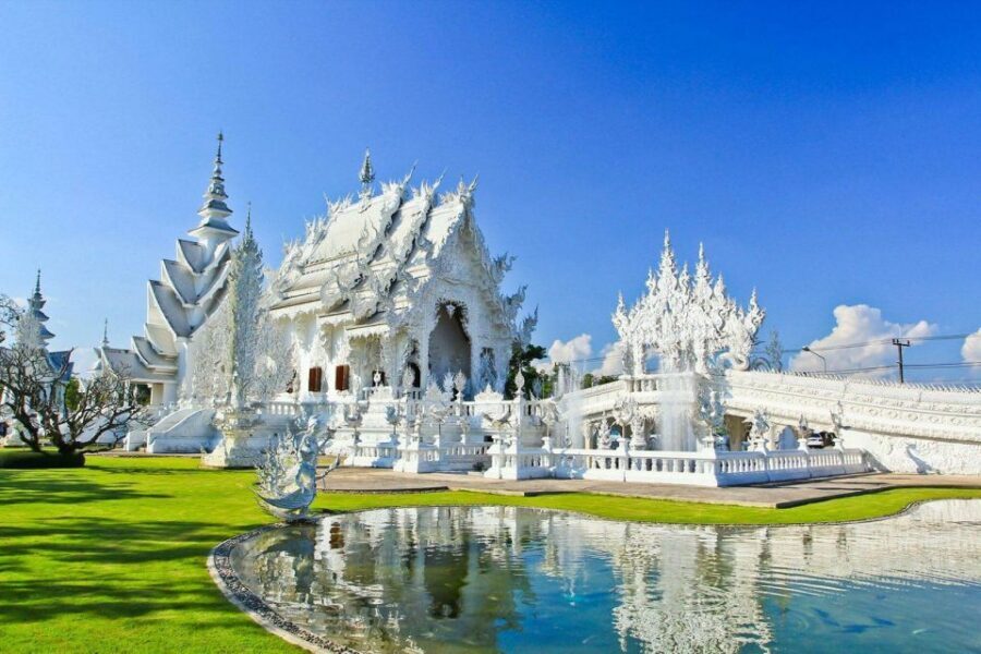 Chiang Mai: Long Neck Village & Chiang Rai’s Iconic Temples - Wat Rong Suea Ten (Blue Temple): calm color without the chaos