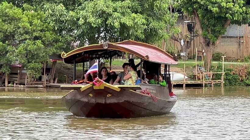 Chiang Mai: Mae Ping River Cruise & Optional Transfer - Farmhouse Stop and the Khao Soi Lunch Option