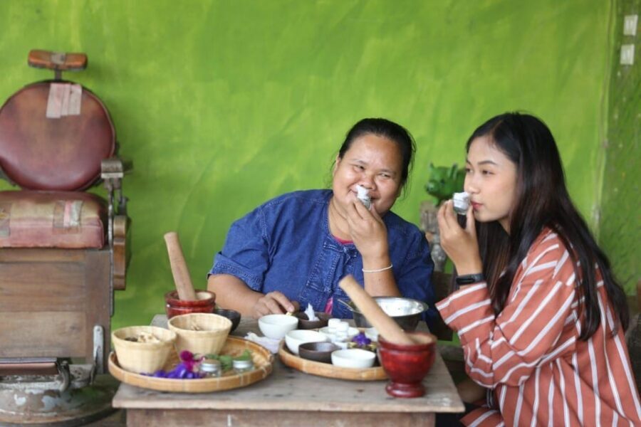 Chiang Mai : Making Herbal Ball And Inhaler - Should you book the Chiang Mai herbal ball and inhaler class?