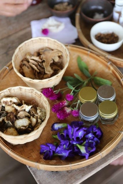 Chiang Mai : Making Herbal Ball And Inhaler - Personal inhalers: turning aromatherapy into something you can carry