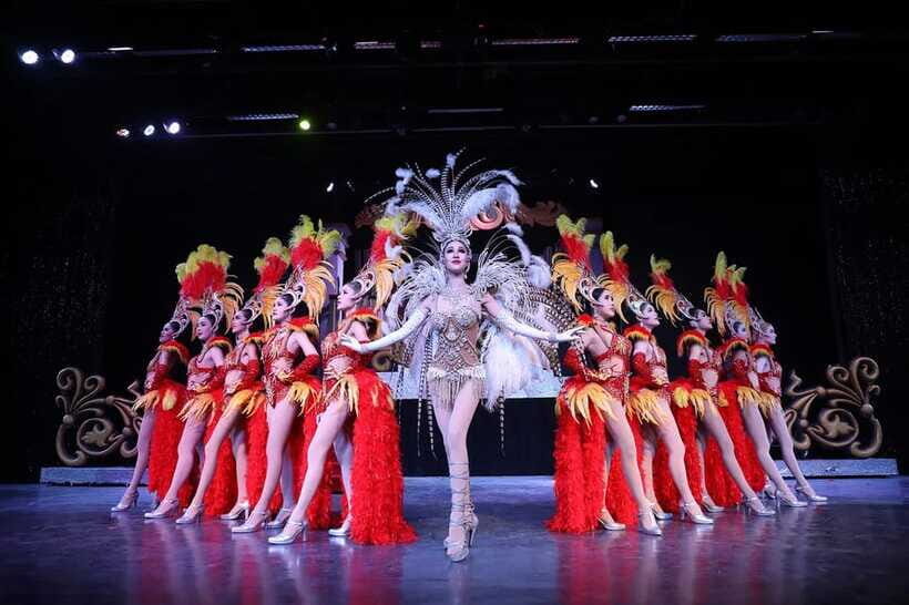 Chiang Mai: Miracle Cabaret Show - Getting Your Night Right: Comfort and Expectations