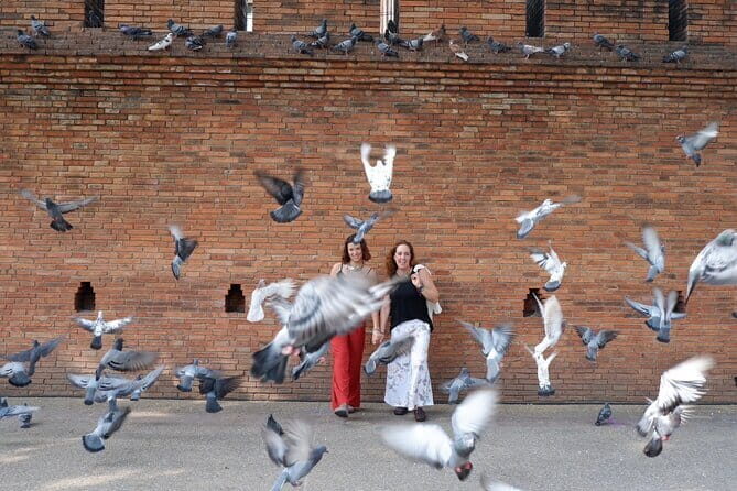 Chiang Mai Nature & Culture private tour - Stop 1: Tha Phae Gate—Your Quick Reset in the Old City