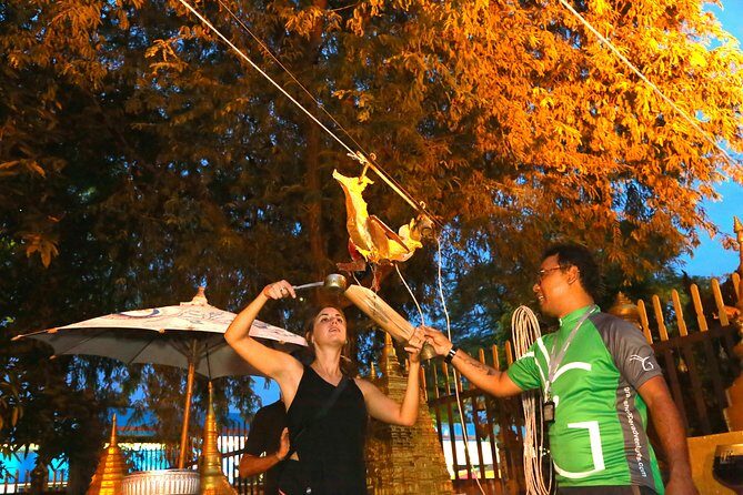 Chiang Mai Night Bike Tour - Chiang Mai Gate Night Market: How the Food Tasting Really Works