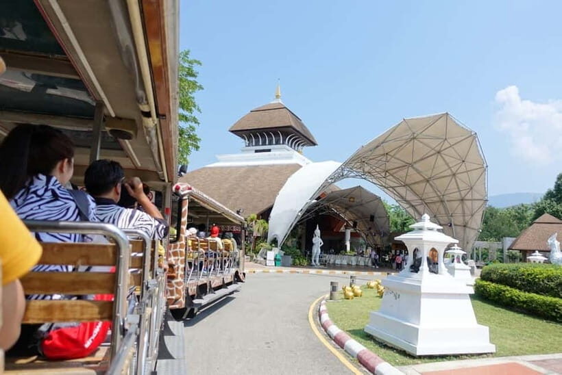 Chiang Mai Night Safari: Entry Ticket with Tram Ride - What makes this night safari work (and for whom)