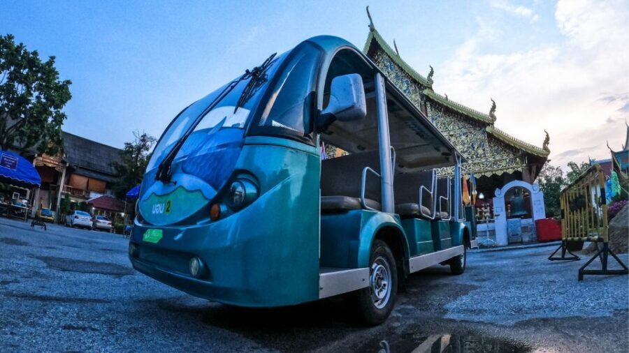 Chiang Mai: Nighttime City Highlights by EV Tram - Chiang Mai Gate Market: where the snacks earn their spot