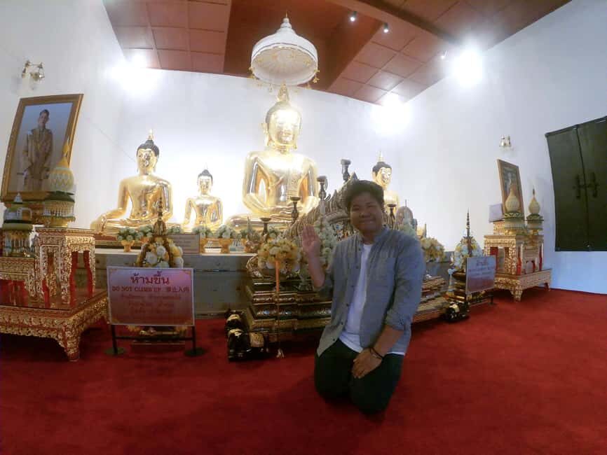 Chiang Mai Old City Twilight Walk Tour: Lanna Majestic Glow - Guide quality: easy pace, clear answers, and the kind of Q&A you actually enjoy