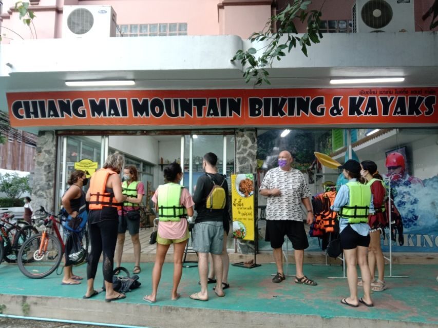 Chiang Mai: Ping River Night Kayaking into City Center - Kayaking through Chiang Mai’s city heart: 6 km with the current