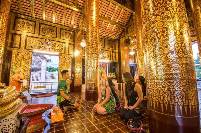 Chiang Mai: Private Historic Old City Bike Tour - Night - Night Riding in Chiang Mai’s Old City: Why This Feels Different