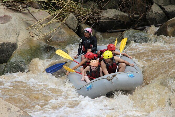 Chiang Mai Rafting in Mae Taeng River with Thai Buffet - Pickup, Gear Check, and the 8:00 am Start That Matters